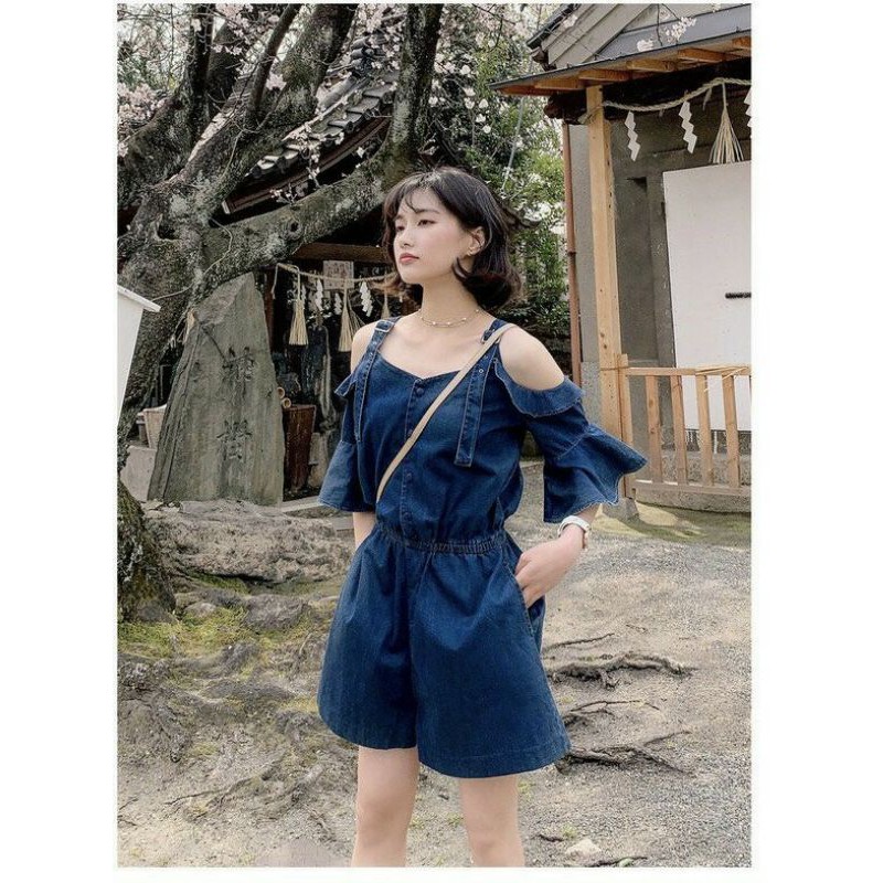 Jumpsuit ngắn khuyết vai cách điệu, bộ jum short jean denim - DTH