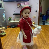 Áo dài cách tân lụa cho bé