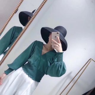 Áo cổ V chun eo hàng QC