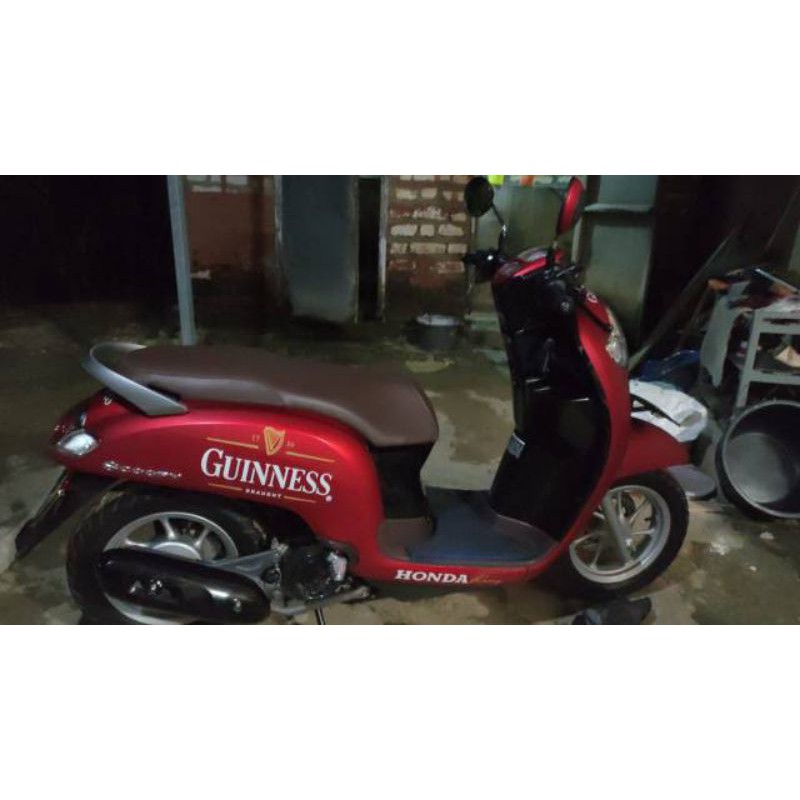 Miếng Dán Cắt Guinness Scoopy 2017-2020 Scp P017