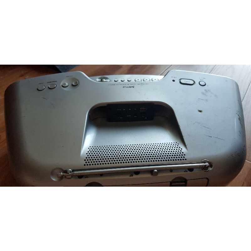 Đài đĩa sony zs-s50cp cũ, đã tích hợp USB,thẻ SD, blutooth