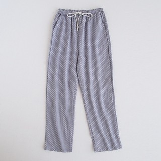 Quần suông xô cotton chấm bi