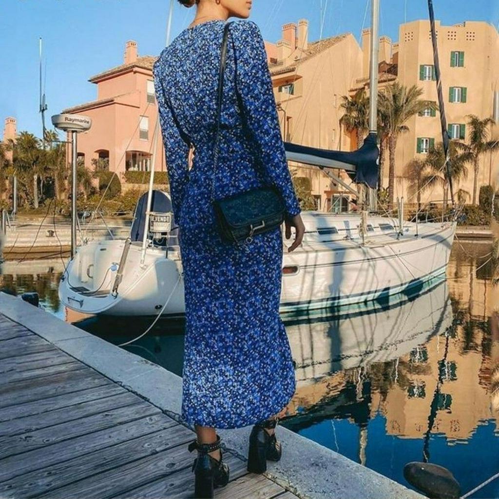 Đầm Bershka authentic vải thun gân