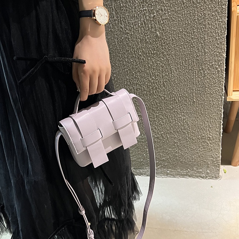 Túi Xách Đeo Chéo Vai Hình Vuông Nhỏ Thời Trang Phổ Biến 2022 Chất Lượng Cao Hợp Thời Trang Cho Nữ