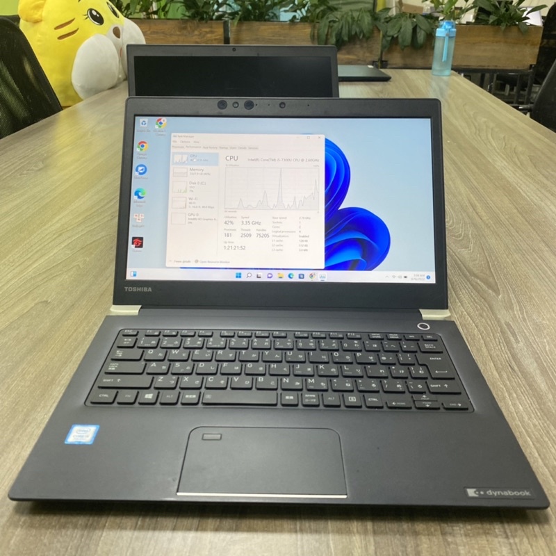 Laptop toshiba u63-D i5-7300u / Ram 8G / SSD 256G / màn 13,3 FHD bảo hành 6 tháng
