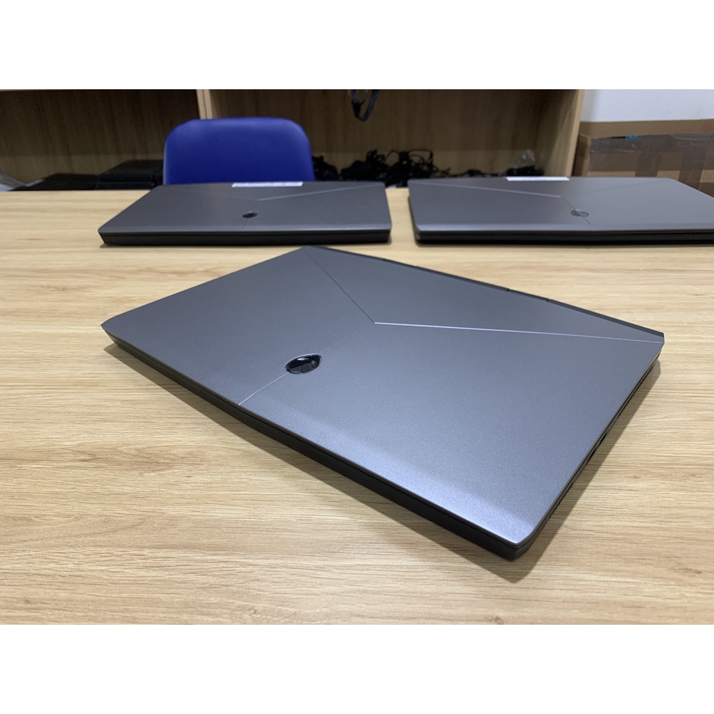 Laptop Alienware M15 R1 i7-8750H RAM 16GB SSD 128GB-HDD 1TB GTX 1060 6GB Màn hình 15.6" FHD IPS