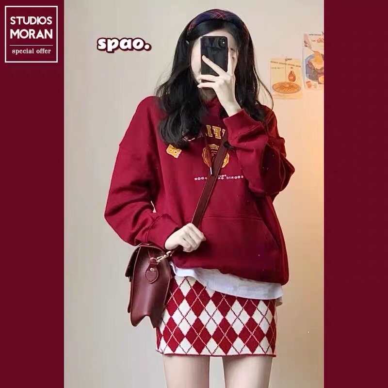 Set áo Hoodie và chân váy len quả trám