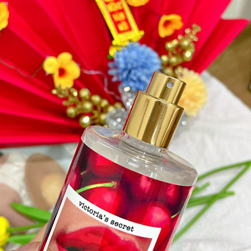 Xịt Thơm Toàn Thân  Bodymist  Victoria's Secret mùi CHERRY POP - Sexy cuốn hút