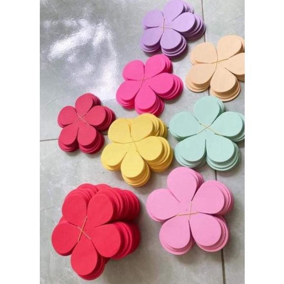 Set cánh hoa giấy mĩ thuật 10 bông 30k