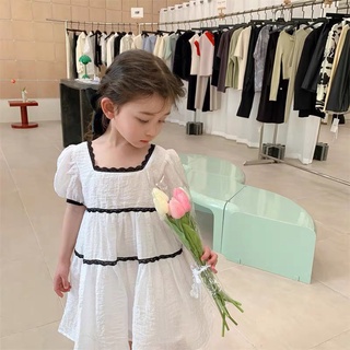 Váy bé gái - váy xòe chất đũi phối ren tiểu thư