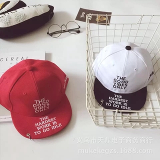 Mũ snapback có khuyên cho bé