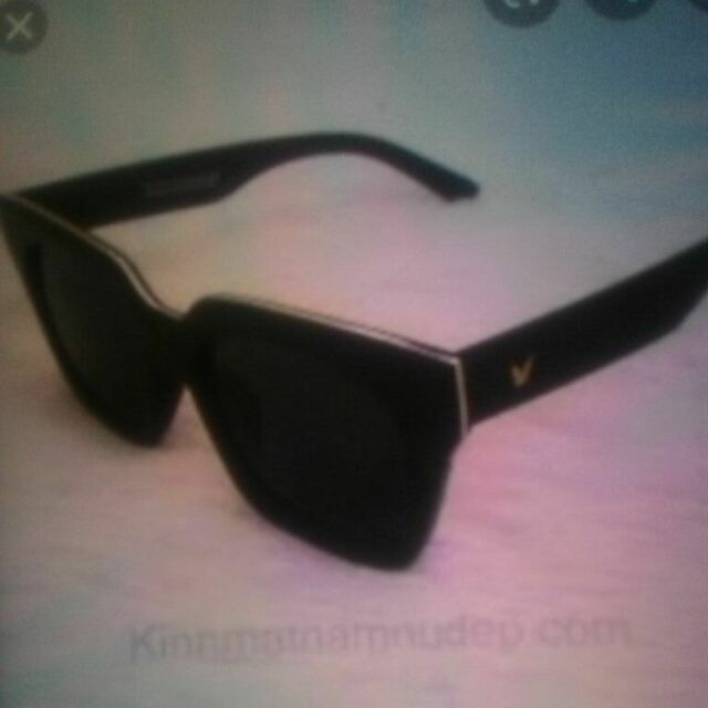 Kính mắt v9233