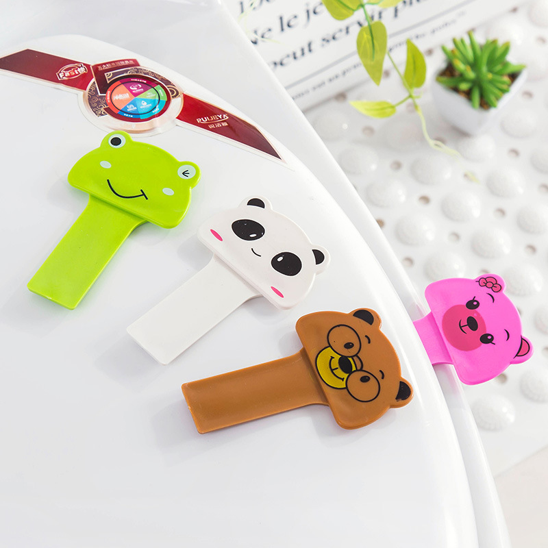 Dụng cụ nhấc nắp bồn cầu kiểu dáng hoạt hình dễ thương