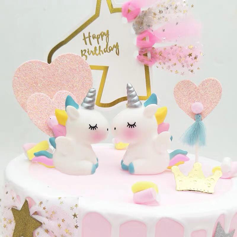 Trang trí ngựa unicorn trắng