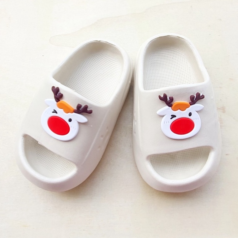 Dép bánh mì nguyên khối cho bé trai bé gái gắn hình tuần lộc vui vẻ