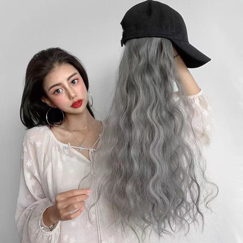 Tóc giả xoăn dài phối mũ lưỡi trai màu lì hợp thời trang