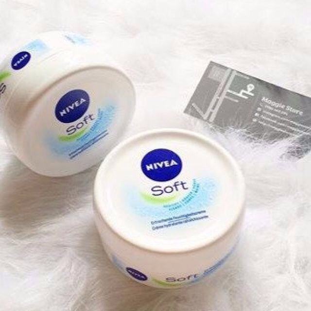 Kem dưỡng ẩm Nivea Soft