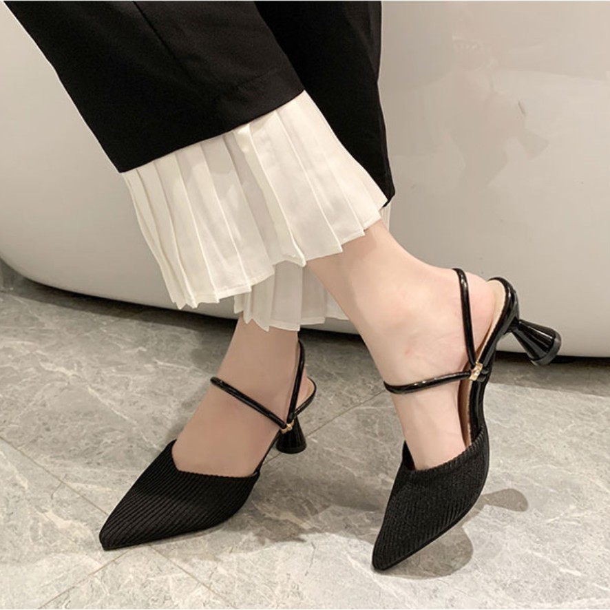 Giày Sandal Basic Mũi Nhọn Hai Kiểu Mặc Đế Tròn