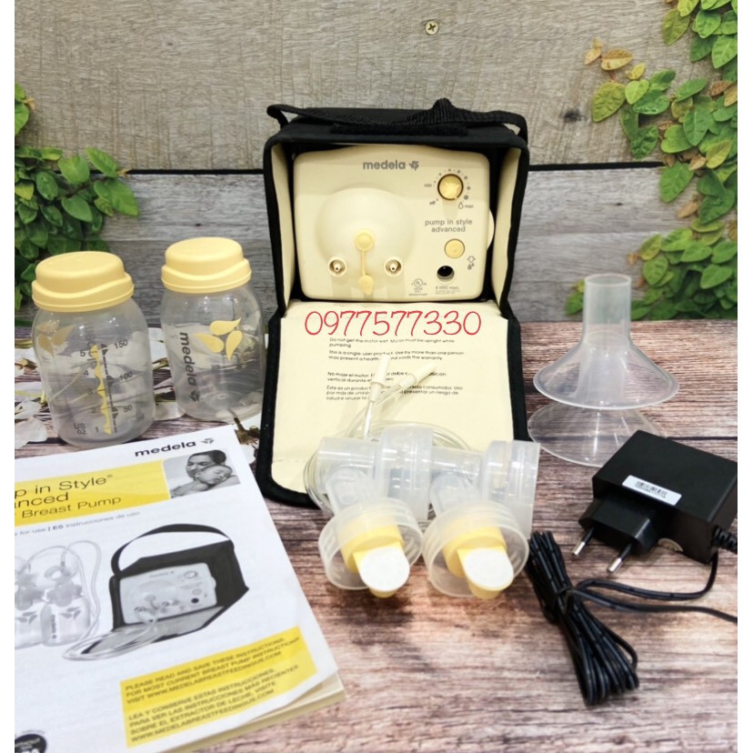 Hộp pin medela pump