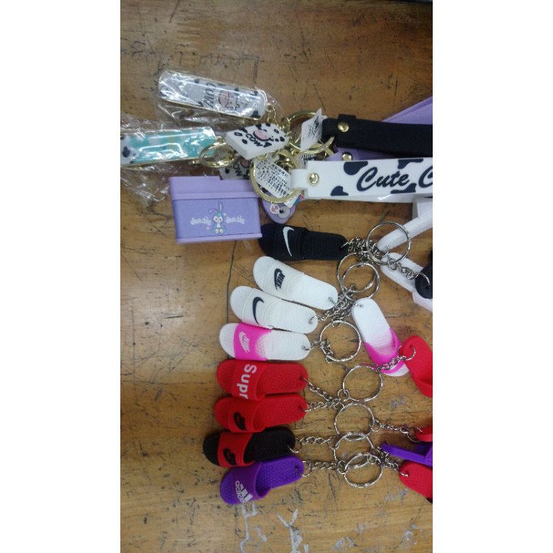 Móc khóa đôi dép