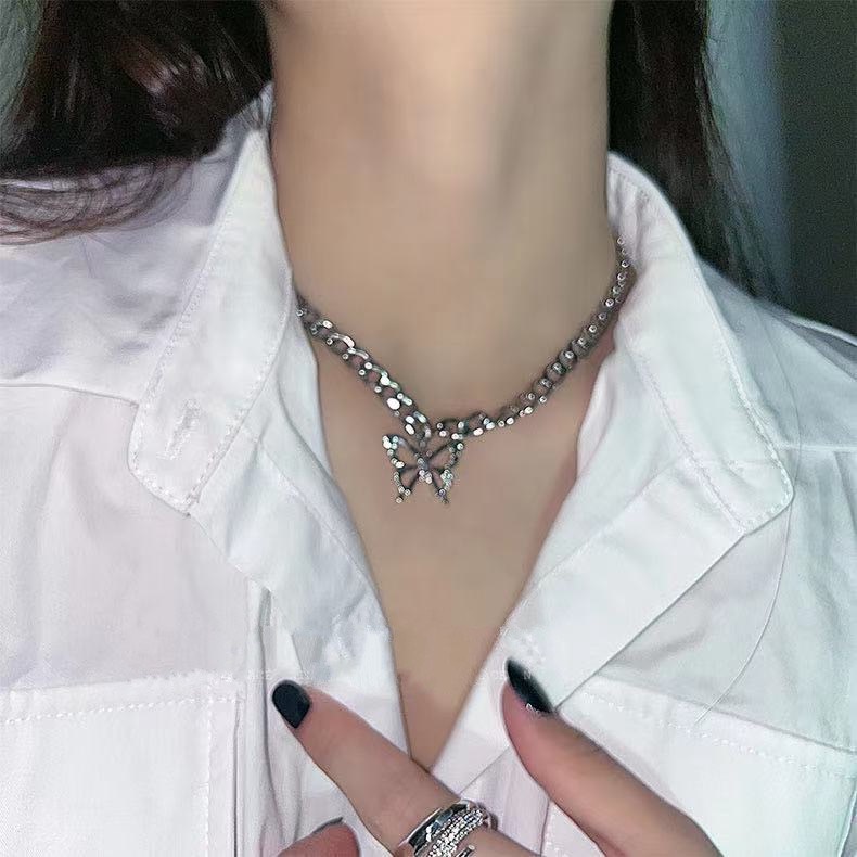 Dây chuyền kim loại mặt Butterfly dạng xích dành cho nữ cá tính