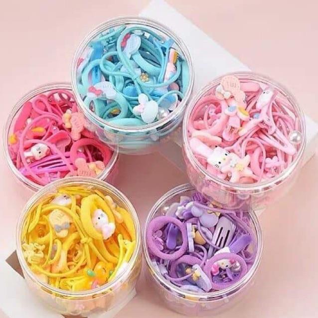 Hộp 50 gồm dây cột tóc, kẹp tóc, cặp tóc cho bé siêu đáng yêu và dễ thương - có màu màu để bé lựa chọn