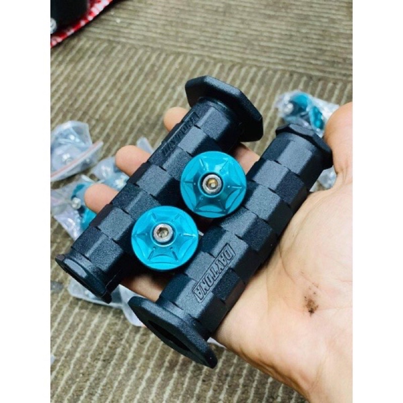 Gù Salaya nhôm xanh lục bảo + bao tay Daytona