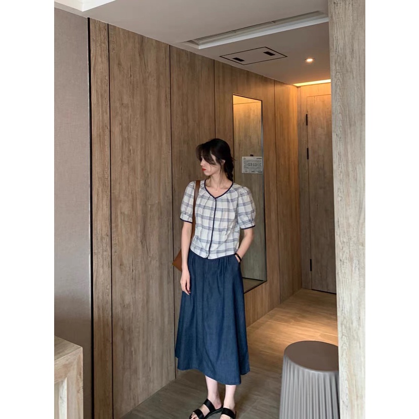 [Ảnh thật/Sẵn] Chân váy jean khuy gỗ cạp chun sau xếp li dáng xòe 2 màu