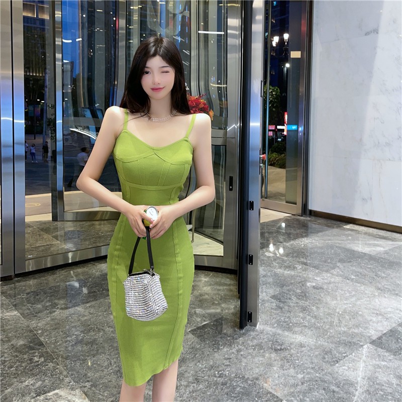 Đầm len dệt kim ôm body hai dây sang chảnh dáng dài