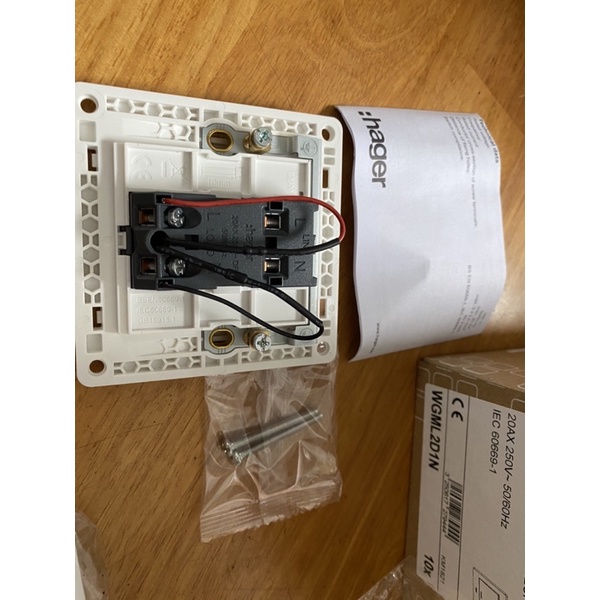 Công tắc máy nước nóng WGML2D1N