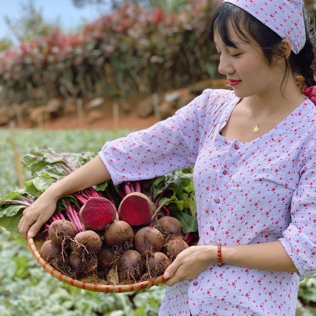 Dung Dịch vệ sinh Phụ nữ [ Mộc Nhan Natural ] Ả Đào Cải Lão Hoàn Đồng Cô Bé, Dung Dịch Vệ Sinh Chiết Xuất Củ Dền Tươi