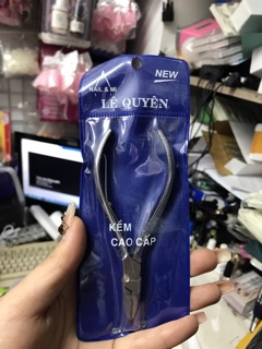 Kềm nhặt da hiệu lệ quyên