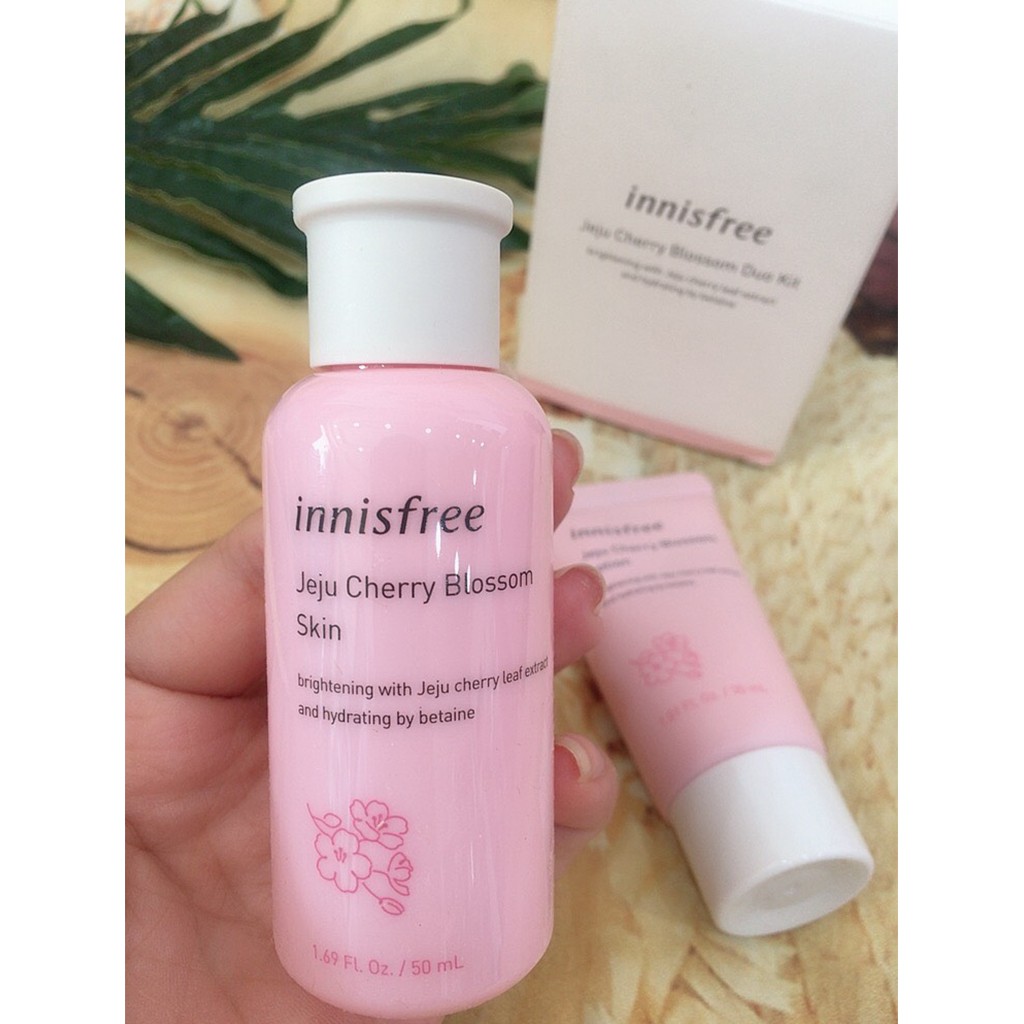 Bộ Dưỡng Da Hoa Anh Đào Innisfree Jeju Cherry Blossom Duo Kit 2 Món