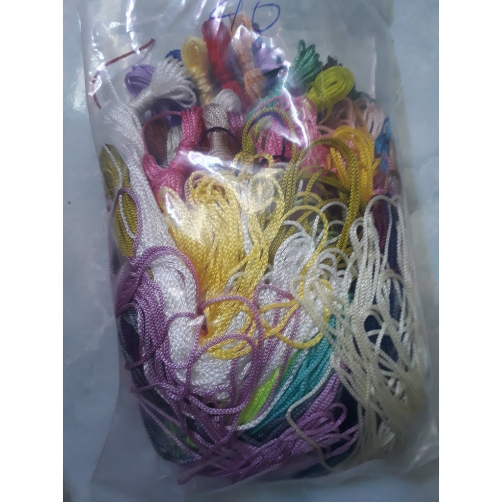 Bó 20met Dây dù Việt Nam đan vòng 1mm đủ màu có trên 50 màu để chọn