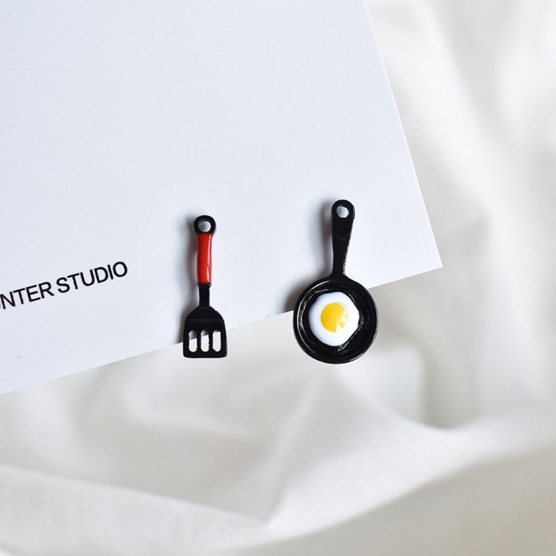 1 Đôi Khuyên Tai Không Đối Xứng Hình Chảo Chiên / Trứng Chiên Mi