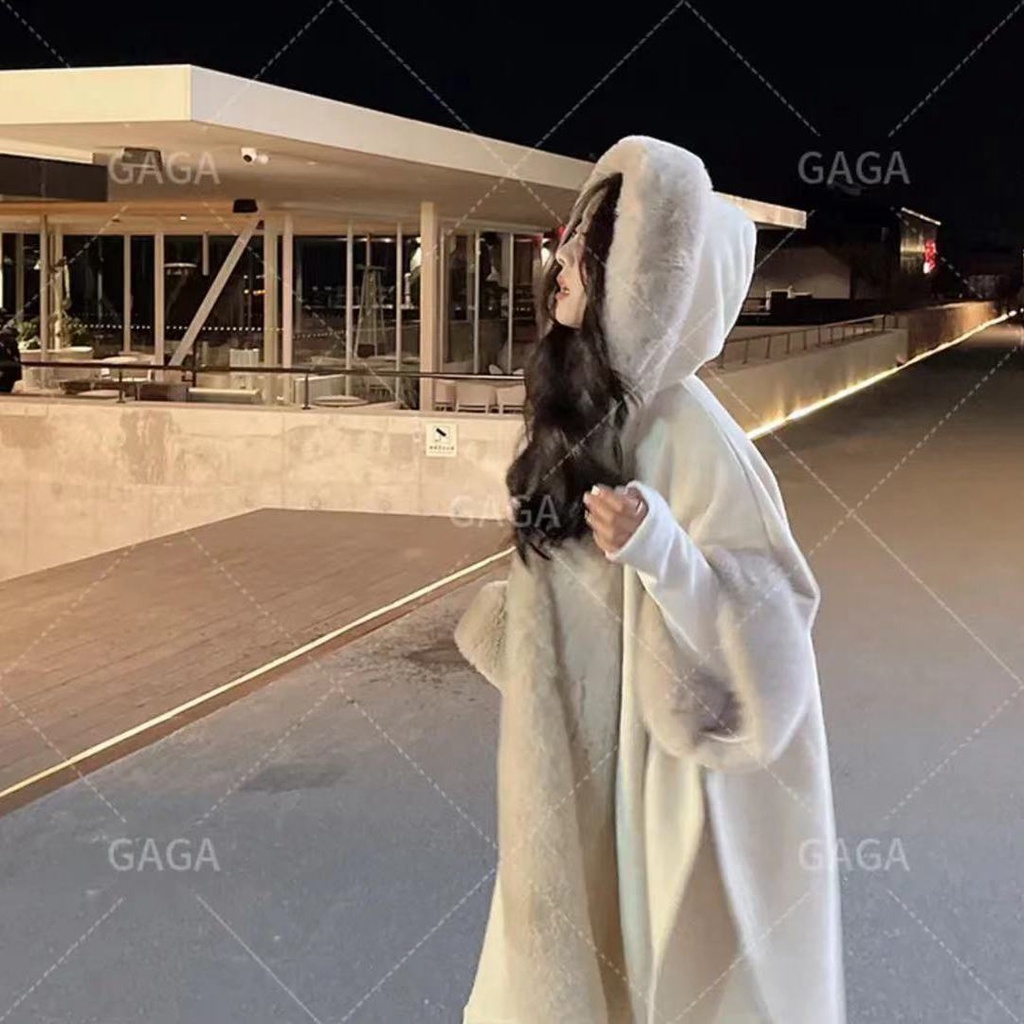 Áo Choàng Len Barcelona Áo Choàng Len 2021 11.3 | BigBuy360 - bigbuy360.vn