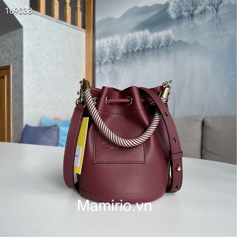Túi Đeo Chéo Marc Jacobs The Leather Bucket Bag  Da thật, Hàng xuất  Size: 19x19x23cm