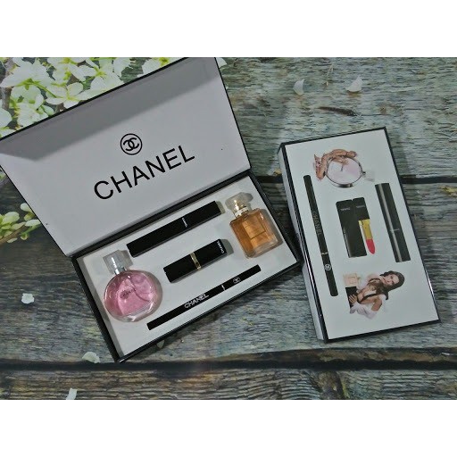 Bộ quà tặng mỹ phẩm Chanel 5 món