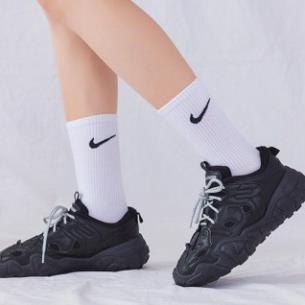 Tất Nam Nữ Cổ Cao Chất Liệu Cotton Dày Dặn, Bản Đẹp Đi Êm Không Hôi