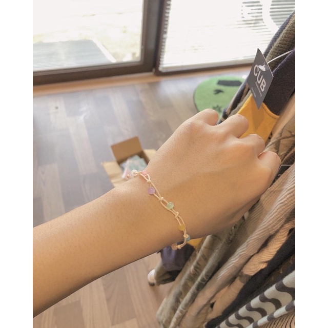 Vòng tay nhiều màu