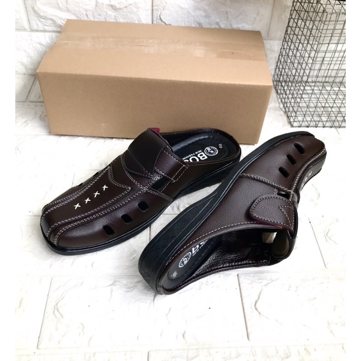 Dép sapo nam mẫu mới..da mềm..mang êm chân..mã SP04..màu nâu.sang trọng lịch lãm.