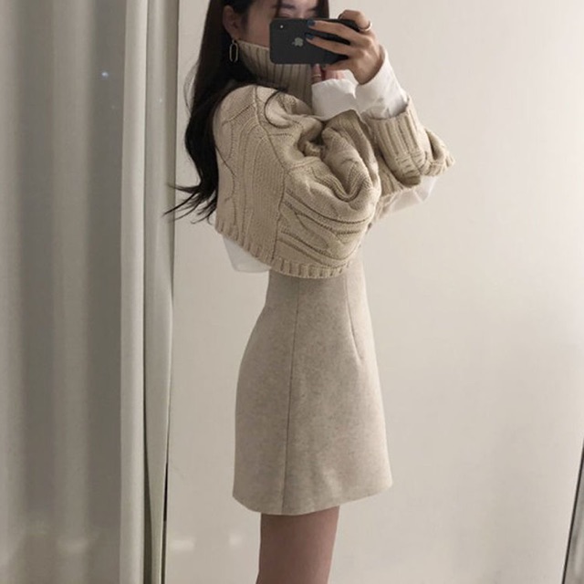 Sét áo len croptop + chân váy vạt lệch