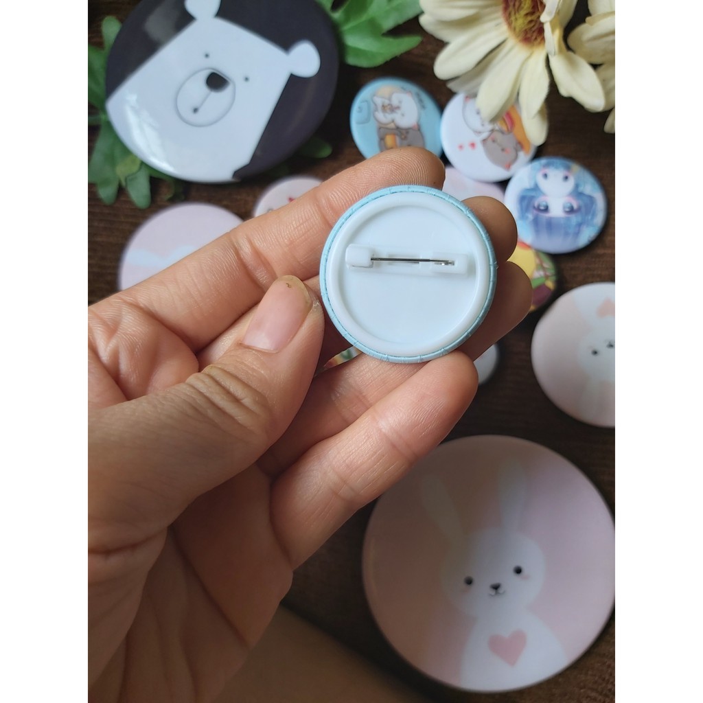 In ấn huy hiệu size 3,2cm theo yêu cầu