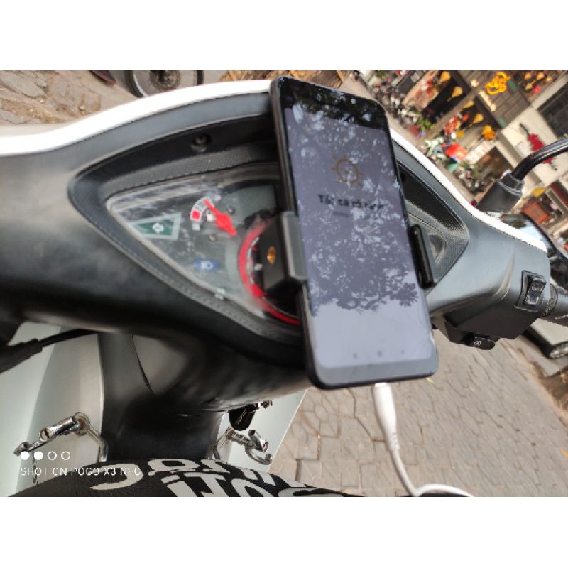 Kẹp Điện Thoại + Dán 3M Xe Máy | BigBuy360 - bigbuy360.vn