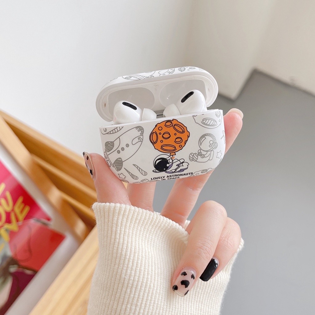 Bảo Vệ Vỏ Bảo Vệ Hộp Sạc Tai Nghe Airpods 1 / 2 / 3 / Pro Họa Tiết Phi Hành Gia Xinh Xắn