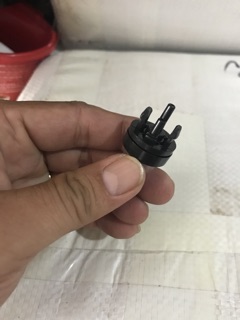 ( 2 cái - 5 cai)Đế ( núm ) vú bơm xang máy cưa xích