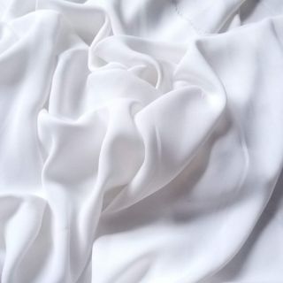 Lụa ý chất mềm mịn đẹp mát co giãn của bạn Nhu Thuy. Vải lụa Ý chất mềm mịn đẹp mát co giãn may váy áo, áo dài, bộ.....