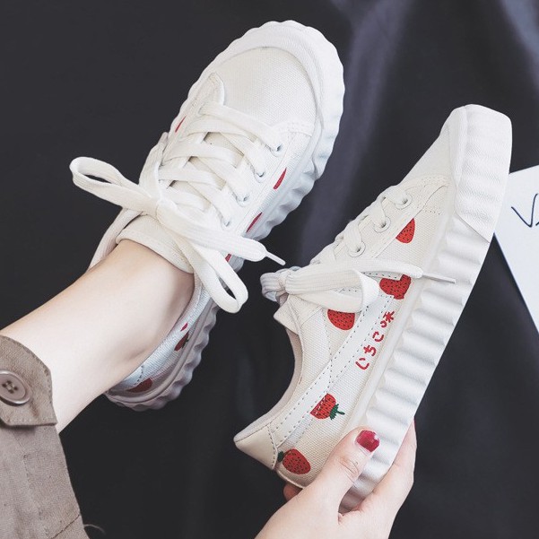Giày Thể Thao Nữ [FREESHIP] Giày nữ - Giày sneaker dâu tây xinh xắn dễ thương năng động - Giảm ngay 20k - B4