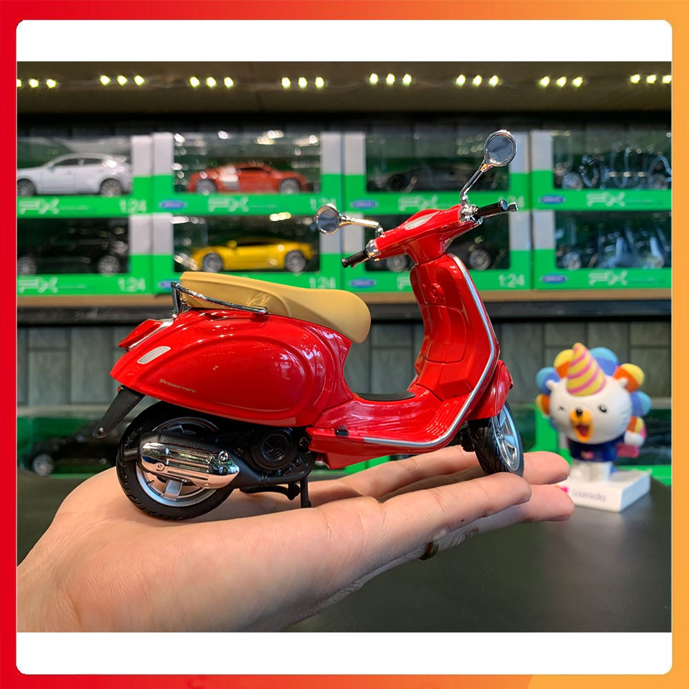 Mô hình xe Vespa Primavera tỉ lệ 1:12 Maisto màu đỏ