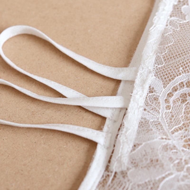 Áo croptop cổ lọ không tay phối ren hoa gợi cảm dành cho nữ
 | BigBuy360 - bigbuy360.vn